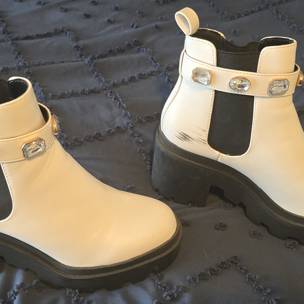 Stylish Cream Ankle Boots